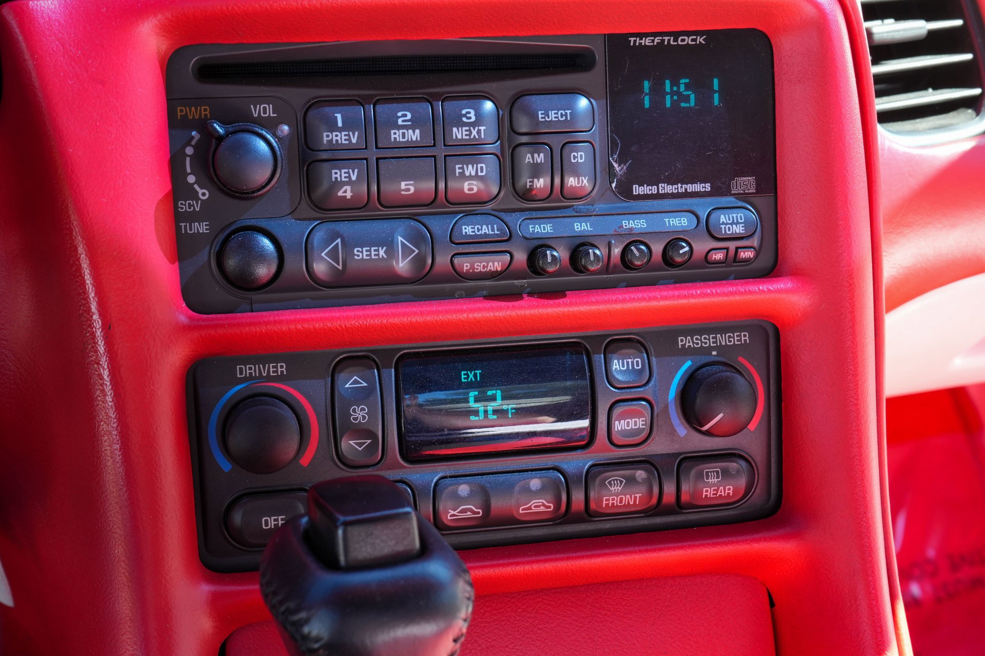 Used 2003 Chevrolet Corvette Convertible w/ Preferred Equipment Group1 image 32