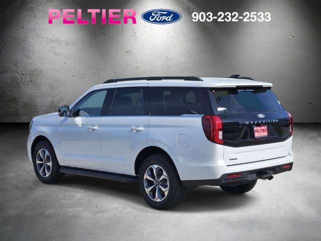 New 2027 Ford Expedition Active RWD image 3