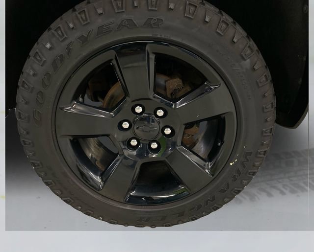 Used 2018 Chevrolet Silverado 1500 Custom w/ Rally 1 Edition AWD/4WD image 18