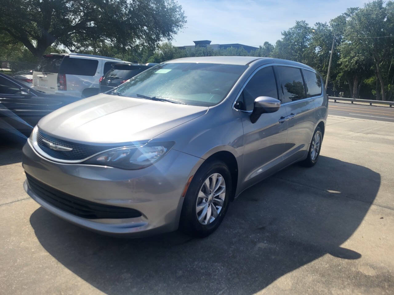 Used 2017 Chrysler Pacifica Touring w/ Tire & Wheel Group