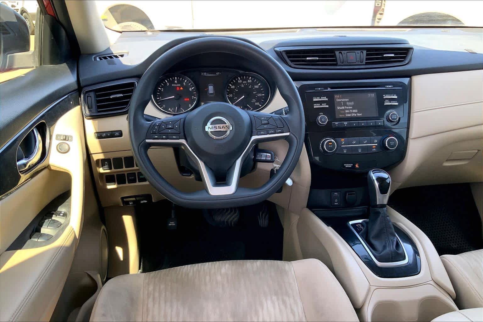 Used 2017 Nissan Rogue S FWD image 5