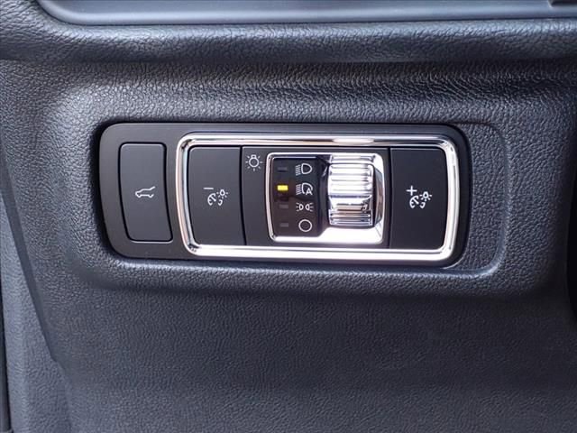 Used 2023 Lincoln Corsair Reserve w/ Equipment Group 202A image 18