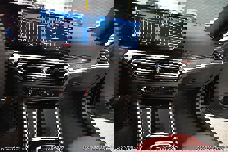 Used 2023 BMW 230i w/ M Sport Package image 27