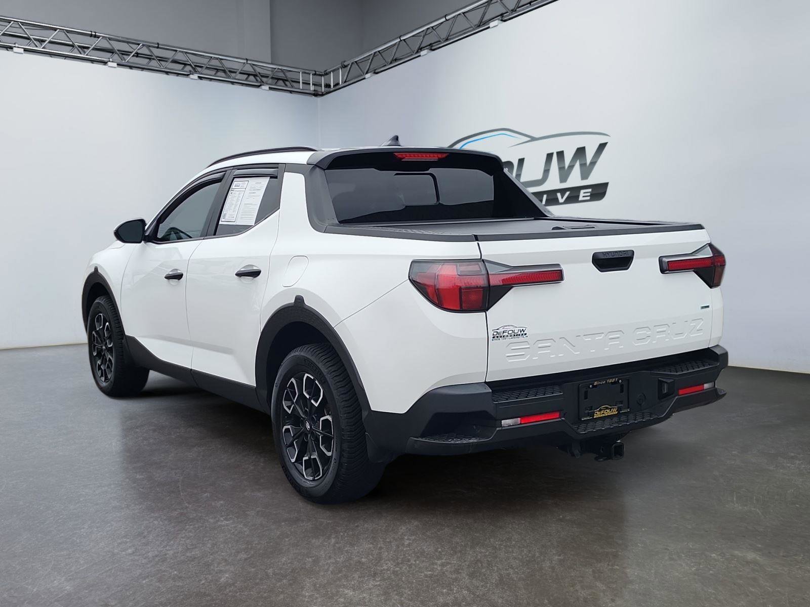 Used 2023 Hyundai Santa Cruz SEL w/ Activity Package image 5