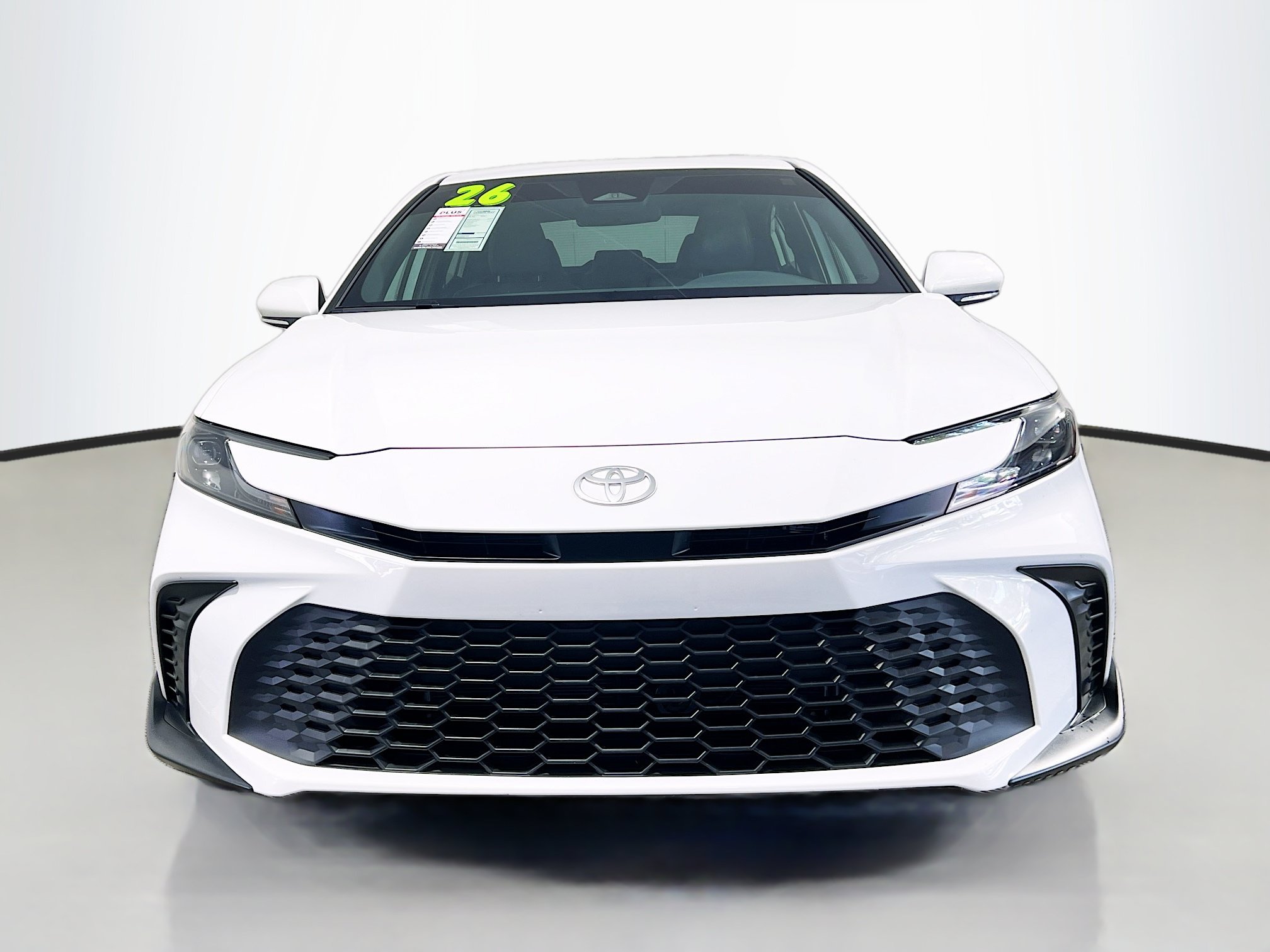 Used 2026 Toyota Camry SE FWD image 11