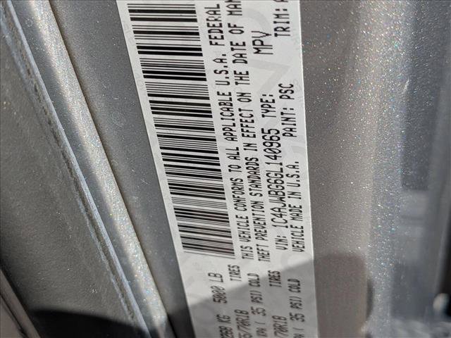 Used 2016 Jeep Wrangler Sahara w/ Connectivity Group image 15