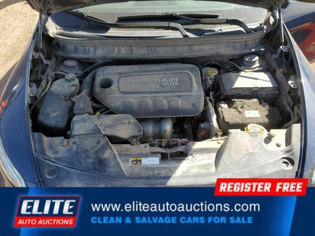 Used 2018 Jeep Cherokee Latitude w/ Cold Weather Group image 23