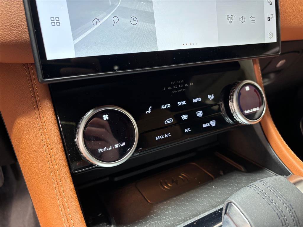 New 2026 Jaguar F-PACE R-Dynamic S image 16