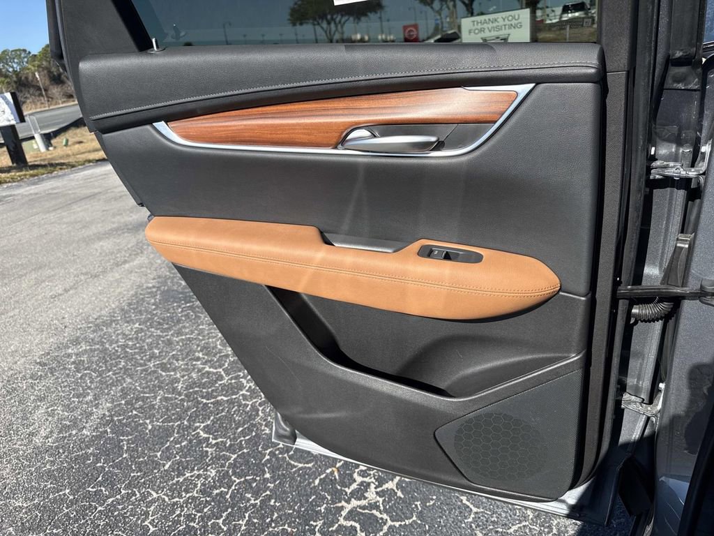 Certified 2022 Cadillac XT5 Premium Luxury w/ Technology Package image 13