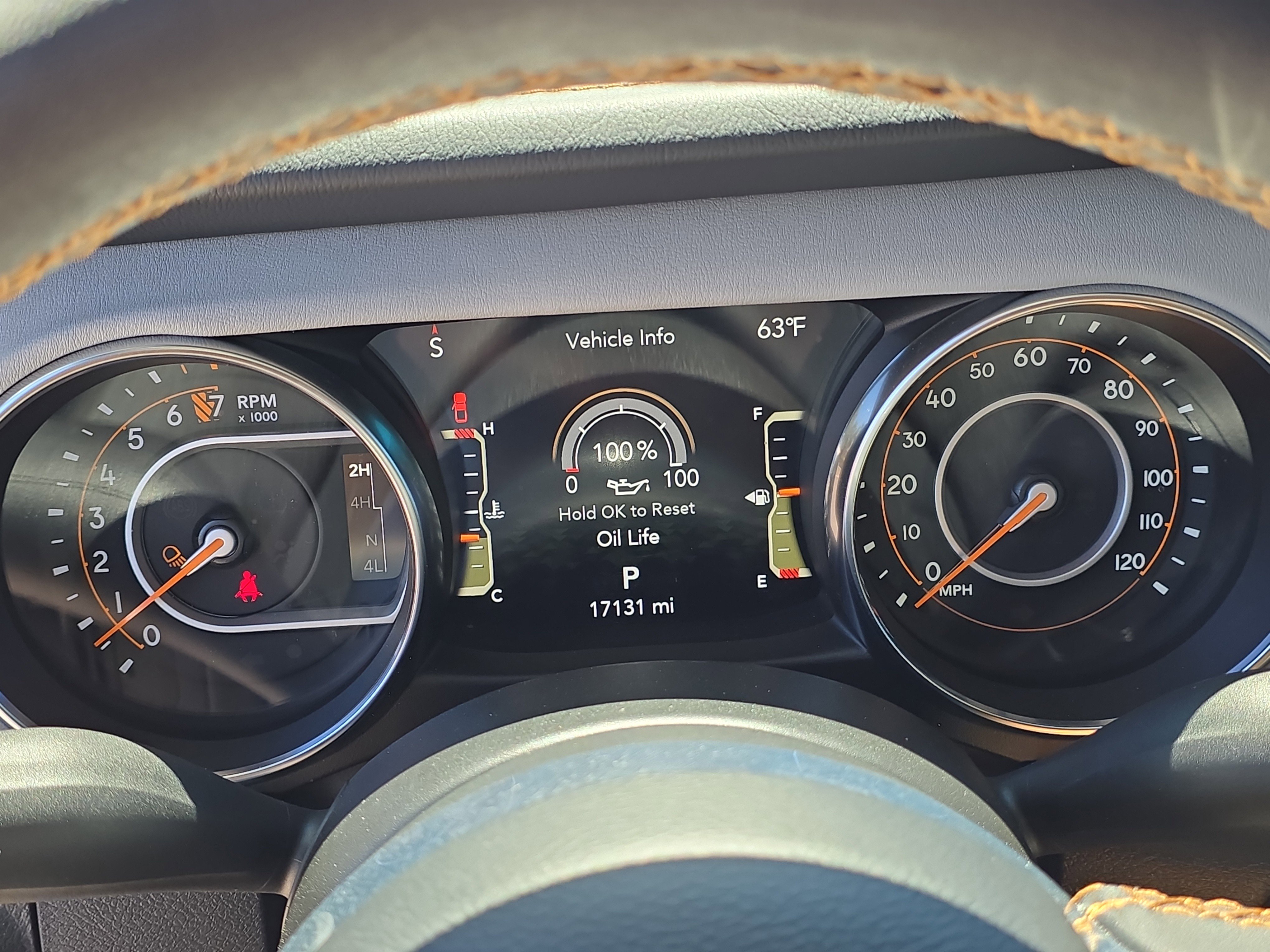 Used 2023 Jeep Gladiator Overland image 32