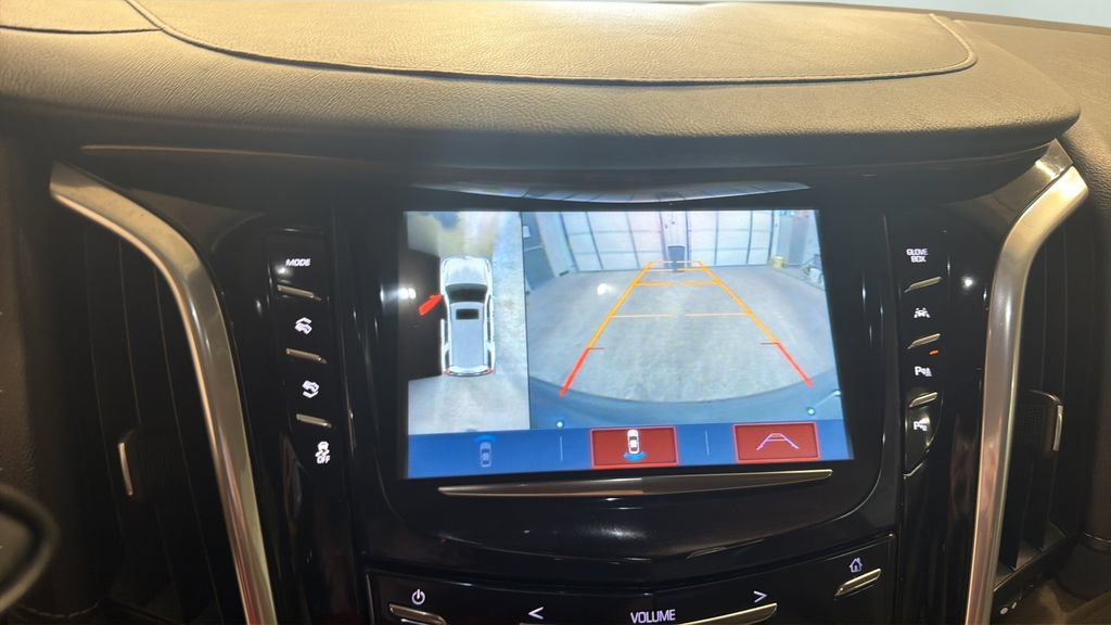 Used 2019 Cadillac Escalade Luxury AWD/4WD image 21