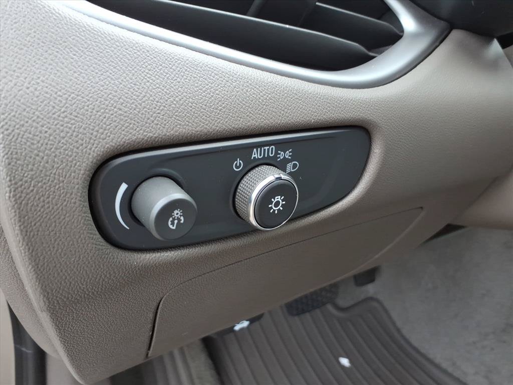 Used 2025 Chevrolet Malibu LT FWD image 20