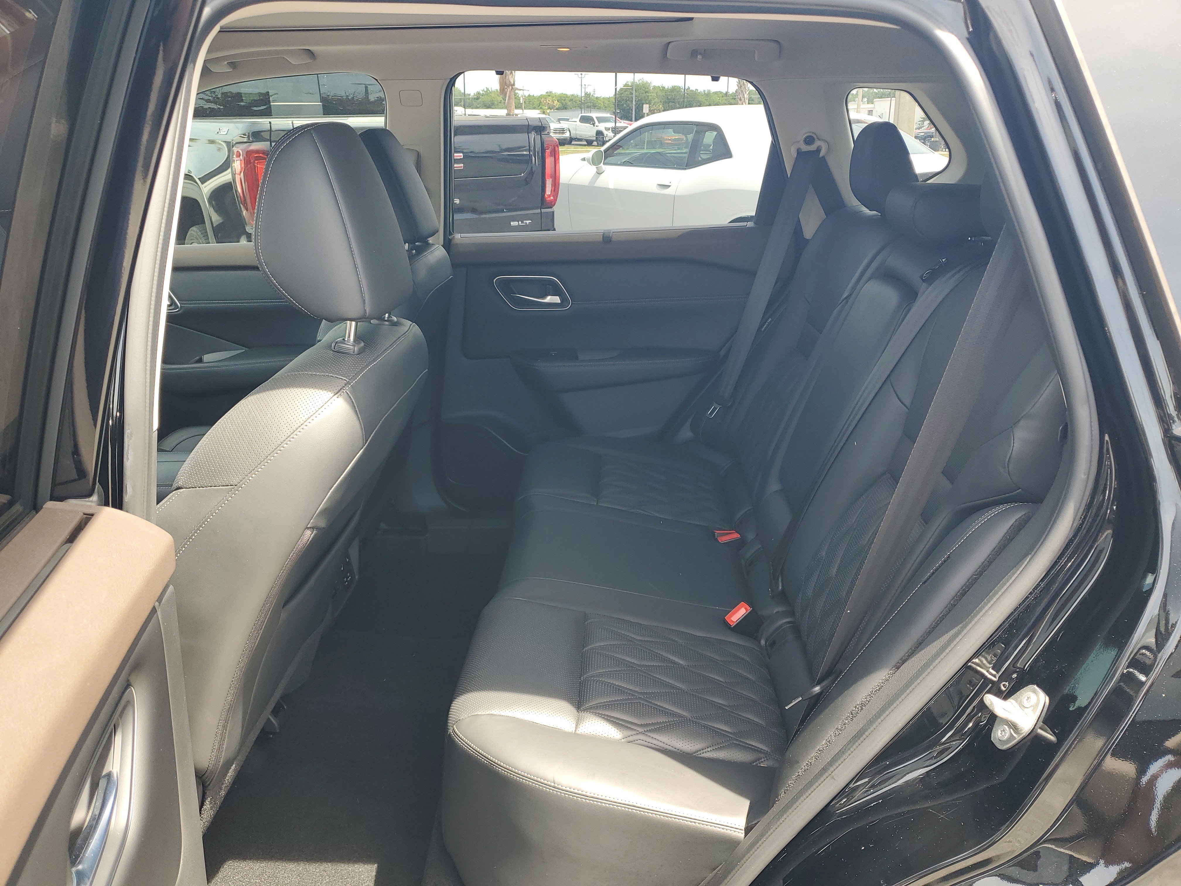 Certified 2021 Nissan Rogue Platinum FWD image 13