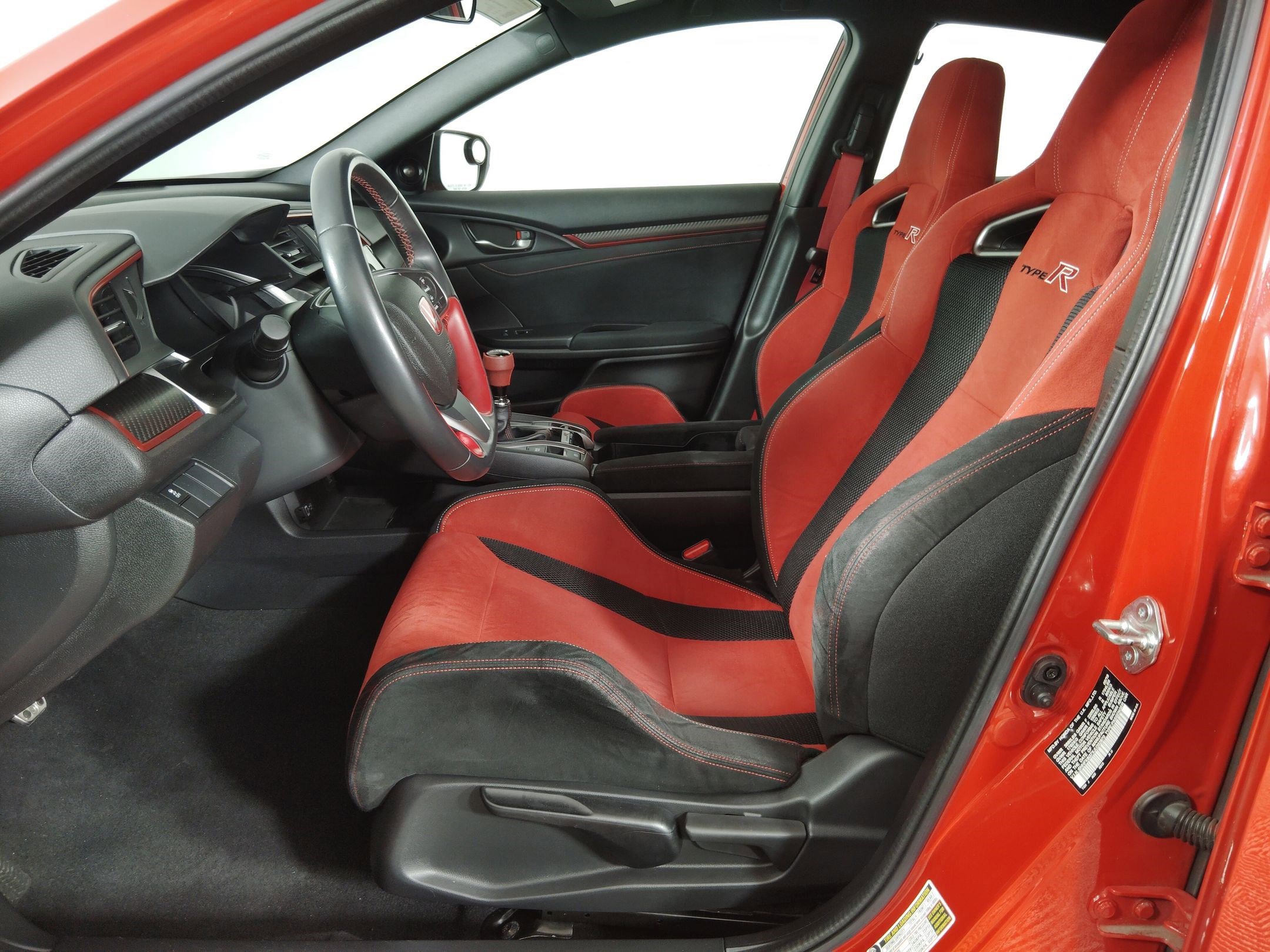 Certified 2018 Honda Civic Type R image 5