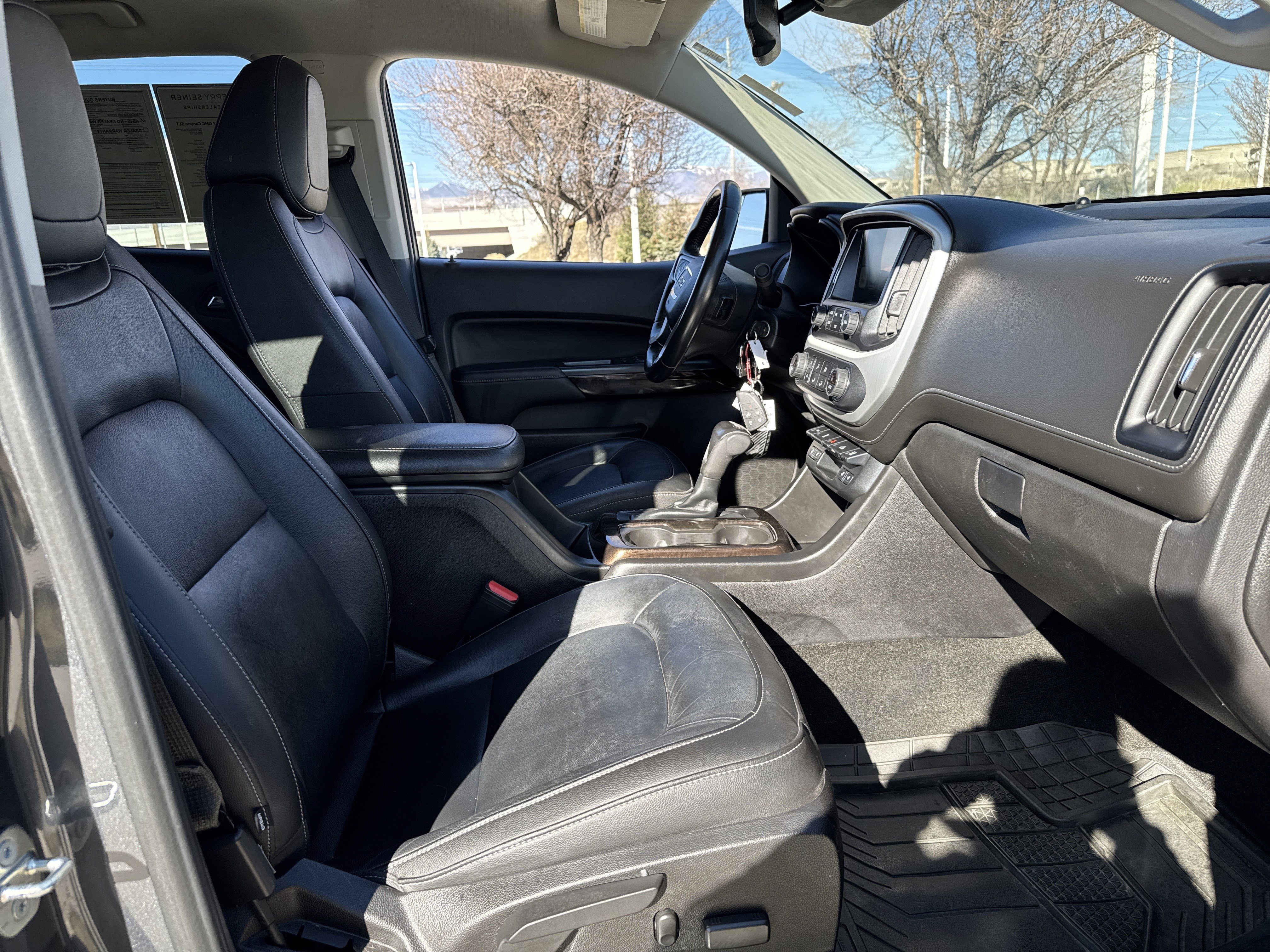 Used 2017 GMC Canyon SLT w/ Driver Alert Package image 20