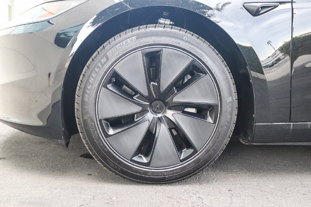 Used 2026 Tesla Model 3 RWD image 9