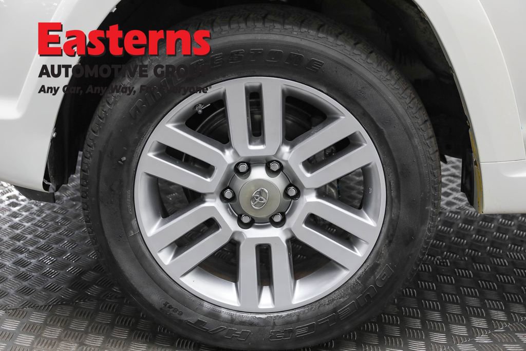 Used 2010 Toyota 4Runner Limited image 29