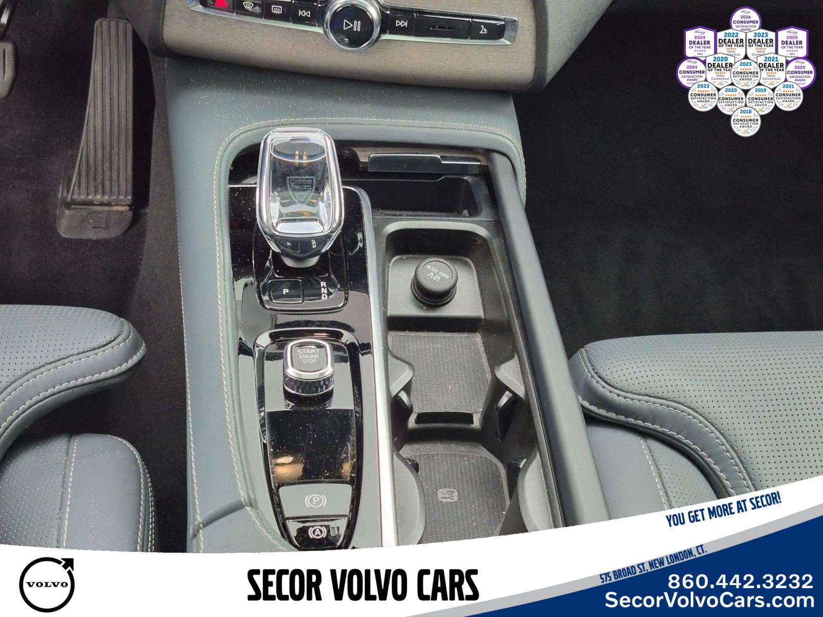 Used 2024 Volvo XC90 T8 Ultimate w/ Protection Package Premier AWD/4WD image 18