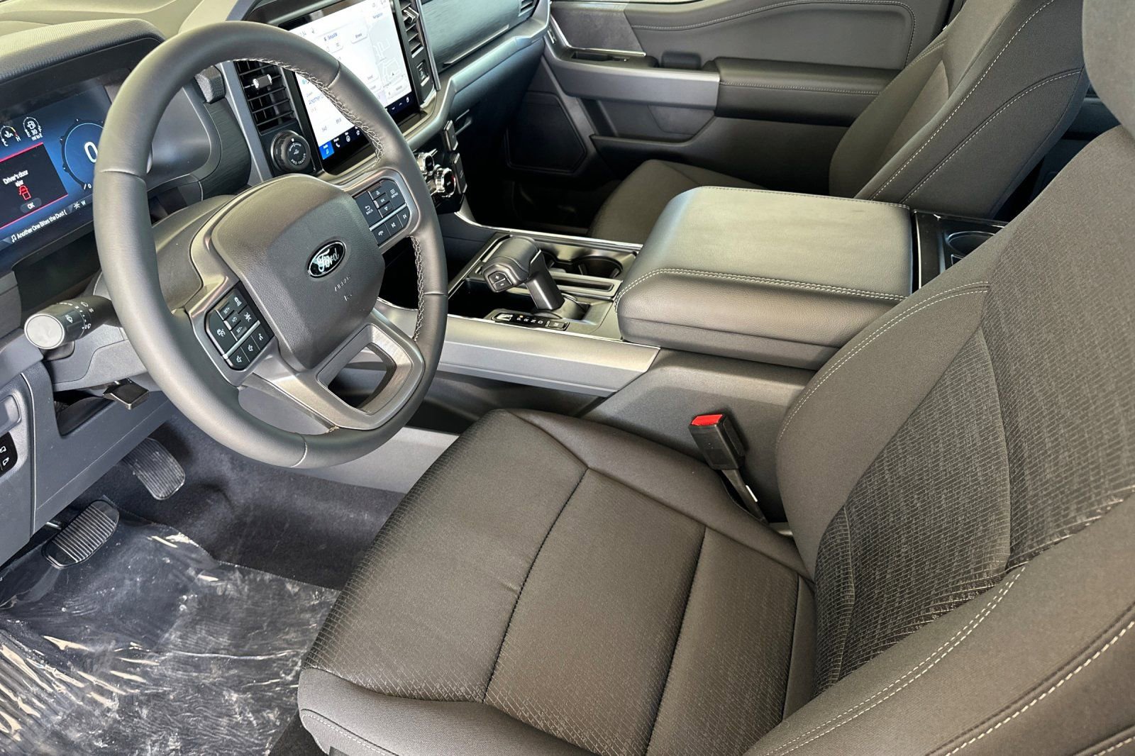 New 2026 Ford F150 XLT w/ Equipment Group 302A MID image 10