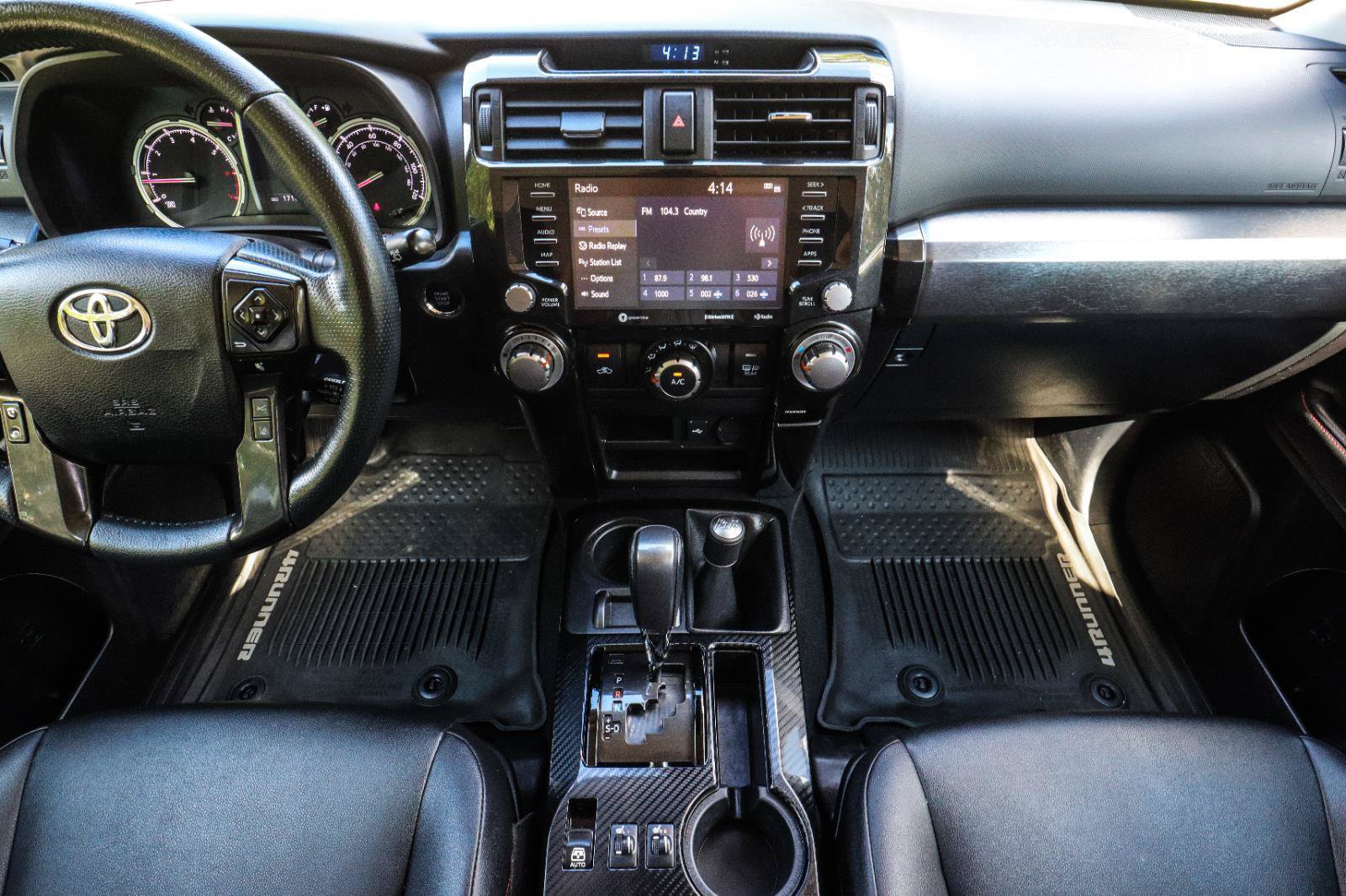 Used 2020 Toyota 4Runner Venture w/ Moonroof Package AWD/4WD image 29