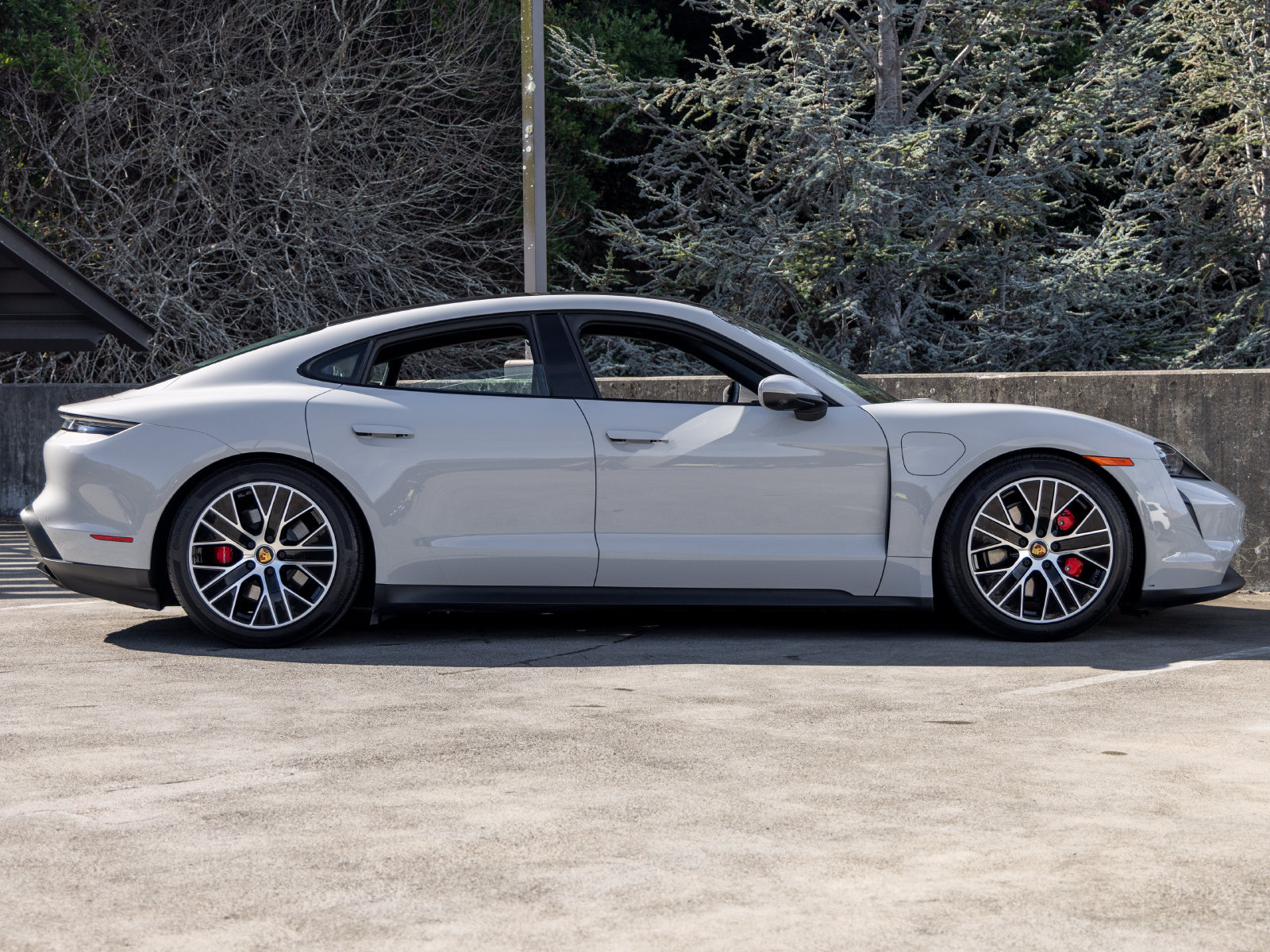 Certified 2023 Porsche Taycan 4S AWD/4WD image 12