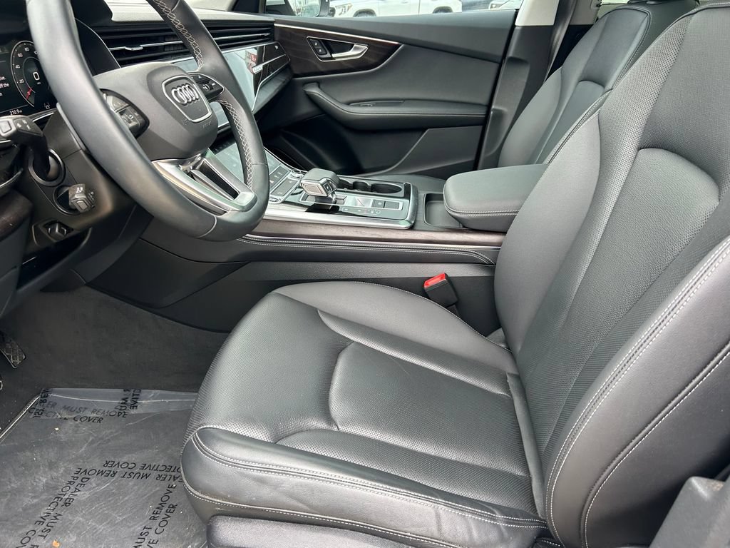 Used 2023 Audi Q8 Premium Plus w/ Premium Plus Package AWD/4WD image 11