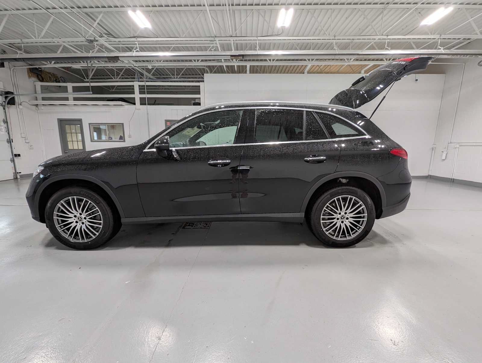 New 2026 Mercedes-Benz GLC 300 4MATIC image 10