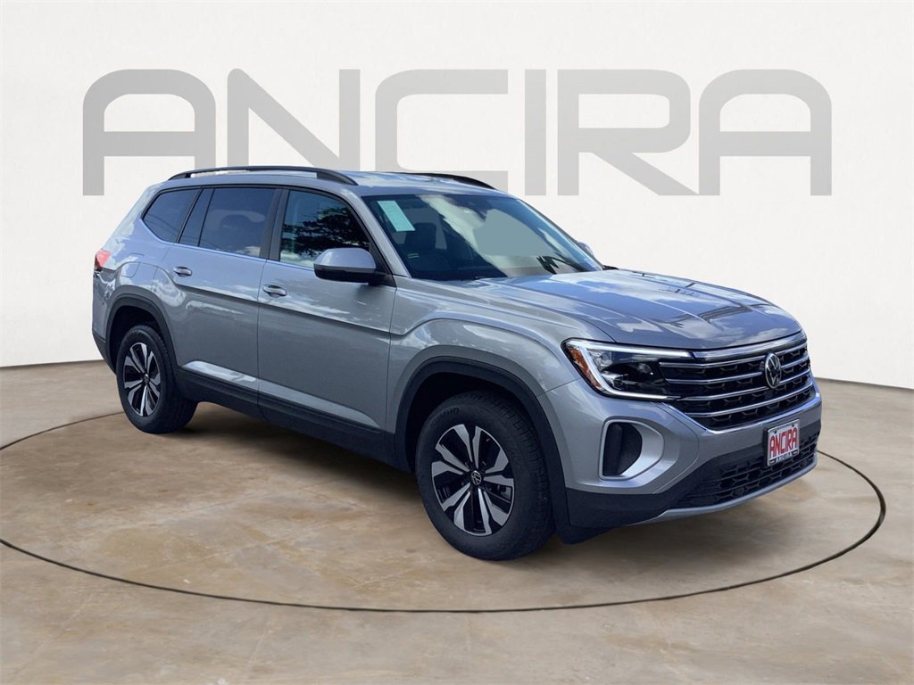 New 2026 Volkswagen Atlas SE FWD image 2