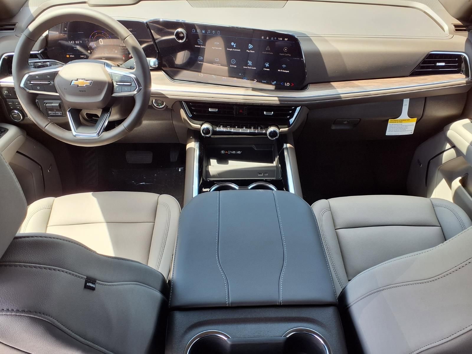 New 2026 Chevrolet Suburban LT w/ Comfort Package AWD/4WD image 9