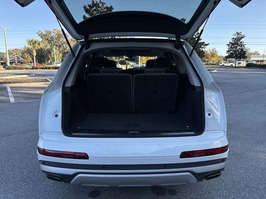 Used 2025 Audi Q7 3.0T Premium Plus image 29