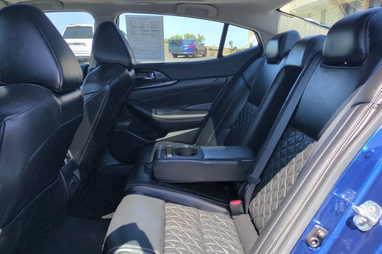 Certified 2022 Nissan Maxima Platinum w/ Sport Mat Group FWD image 23
