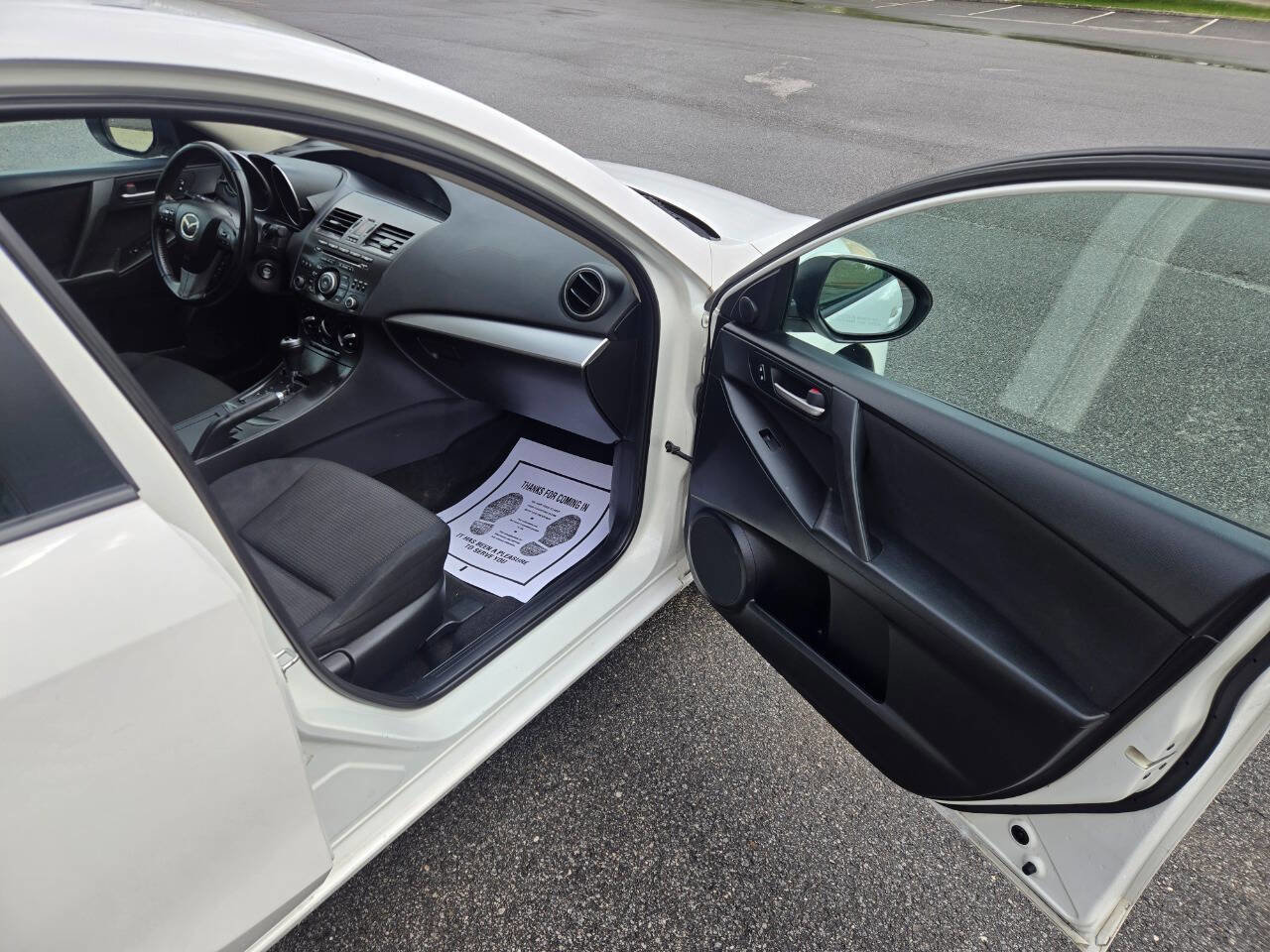 Used 2012 MAZDA MAZDA3 i Touring FWD image 23