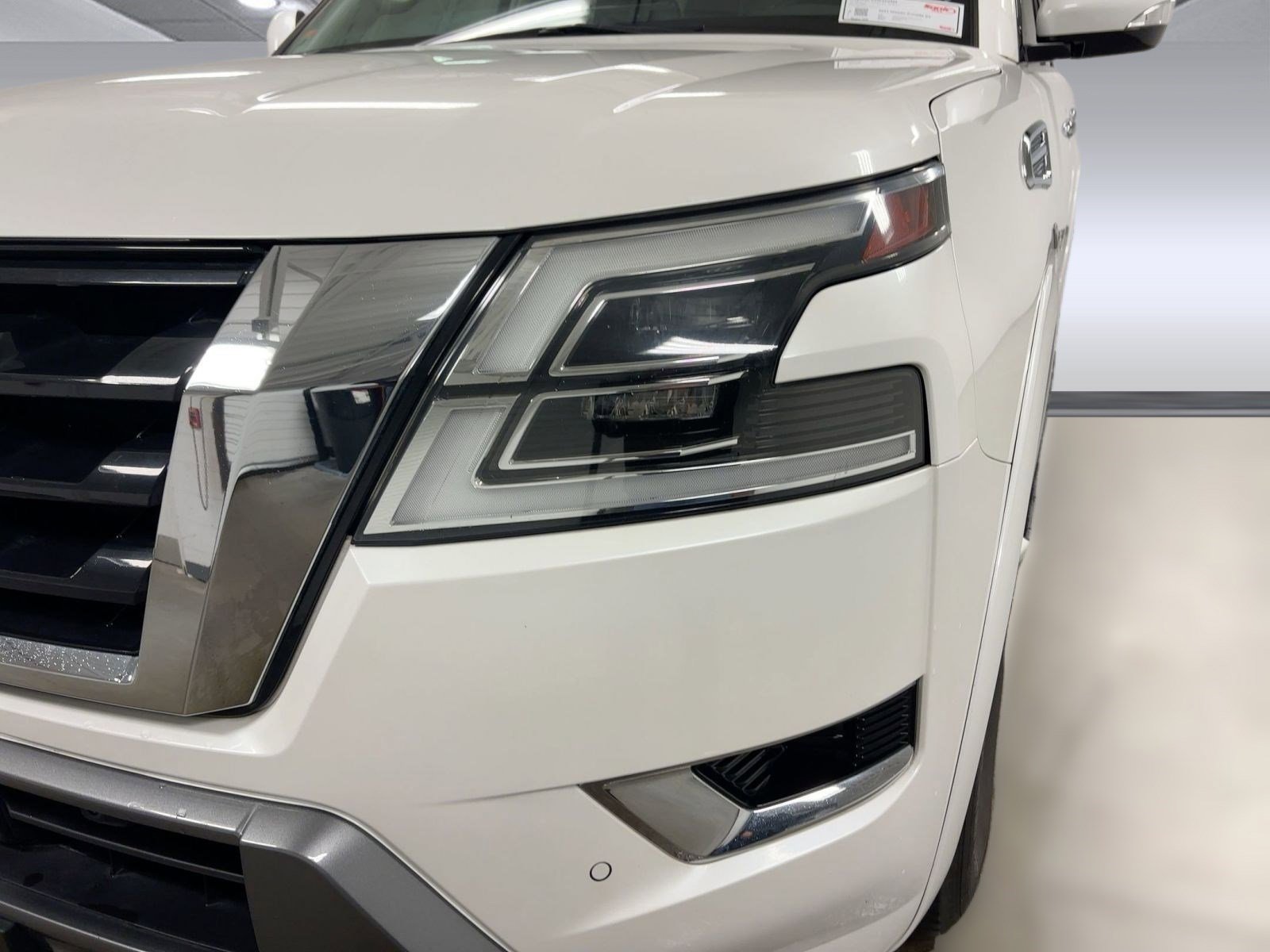 Used 2021 Nissan Armada SV image 10