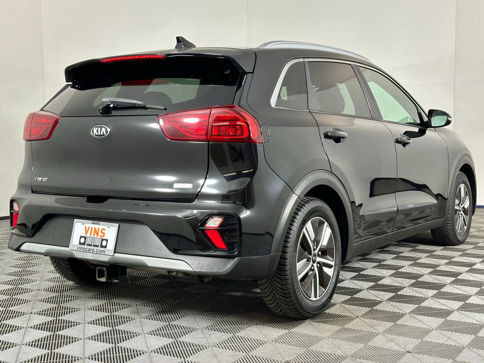 Used 2020 Kia Niro EX image 4