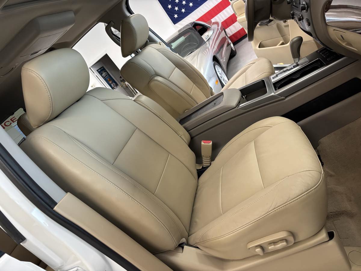 Used 2014 Nissan Armada SL w/ Moonroof Package RWD image 24