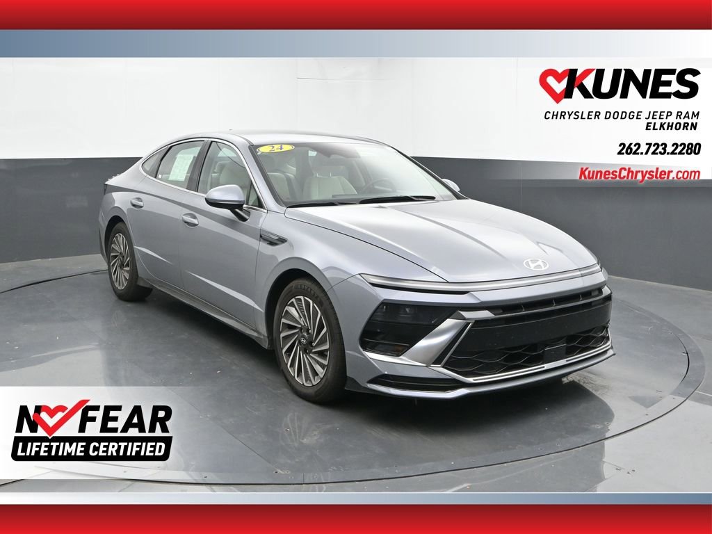Used 2024 Hyundai Sonata SEL image 1