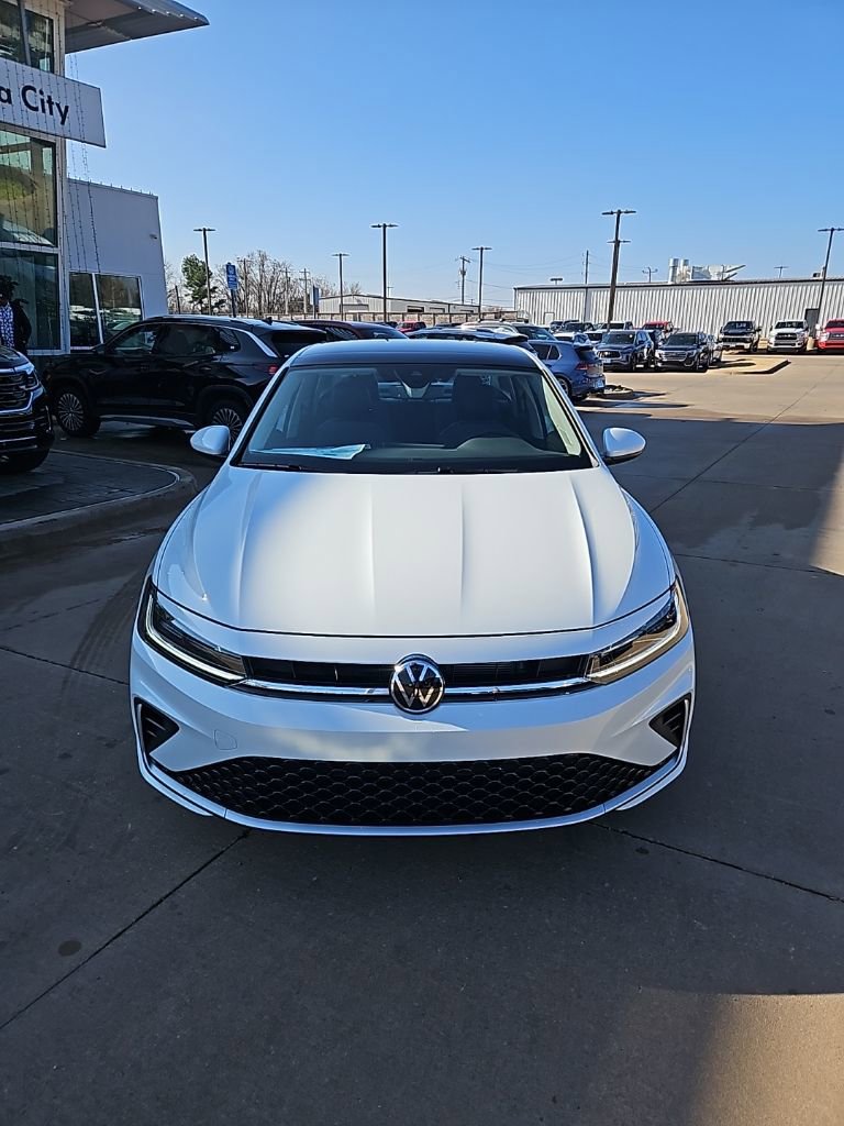 New 2026 Volkswagen Jetta SE FWD image 2