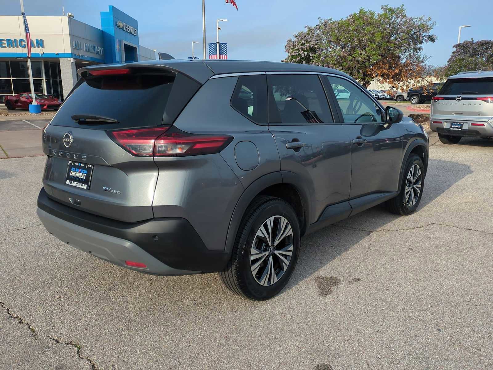 Used 2023 Nissan Rogue SV image 8