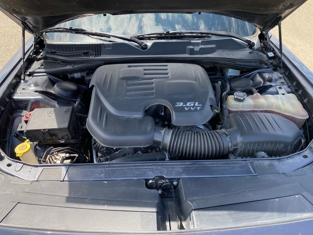 Used 2018 Dodge Challenger SXT Plus RWD image 30