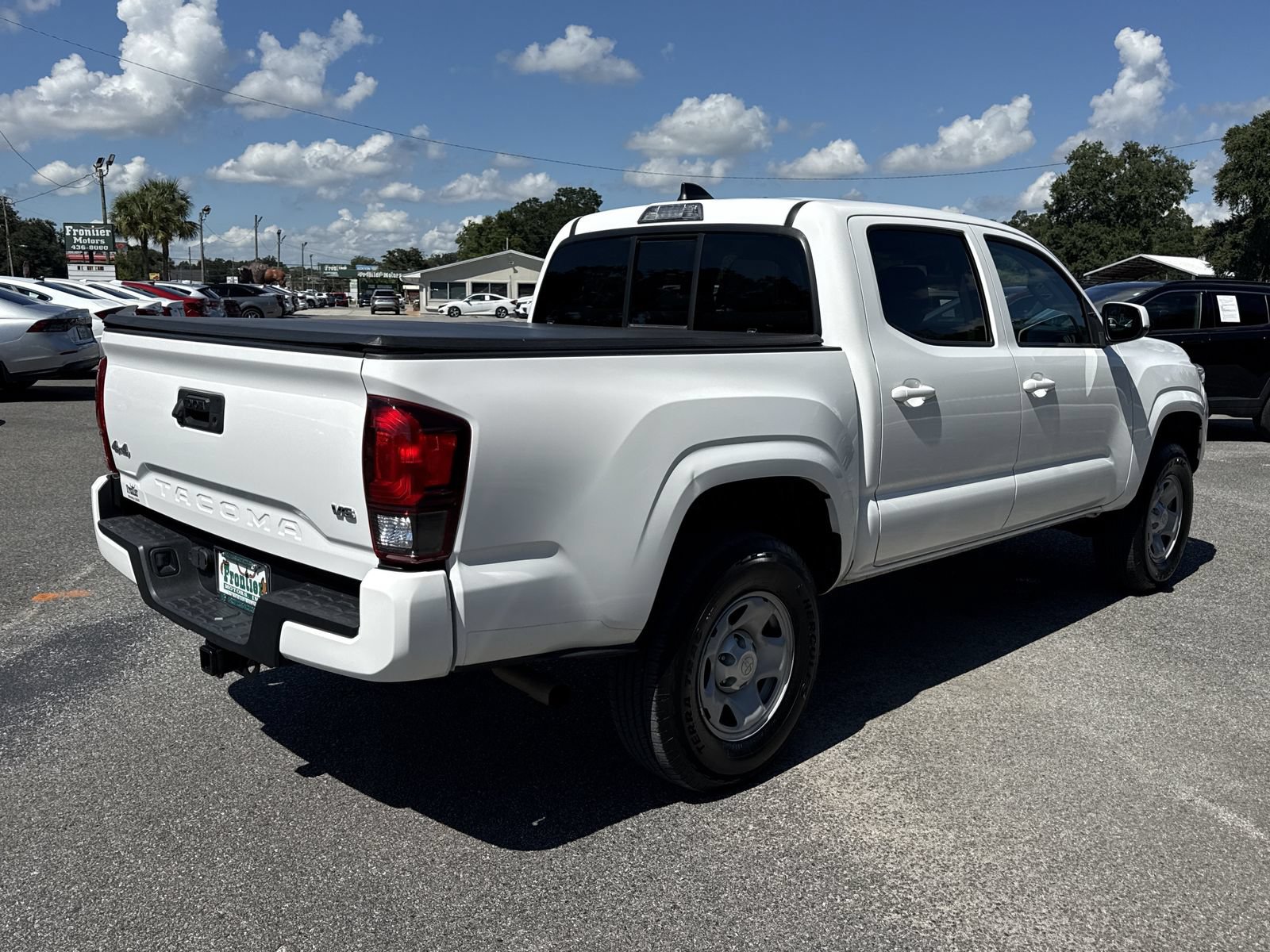 Used 2023 Toyota Tacoma SR AWD/4WD image 5