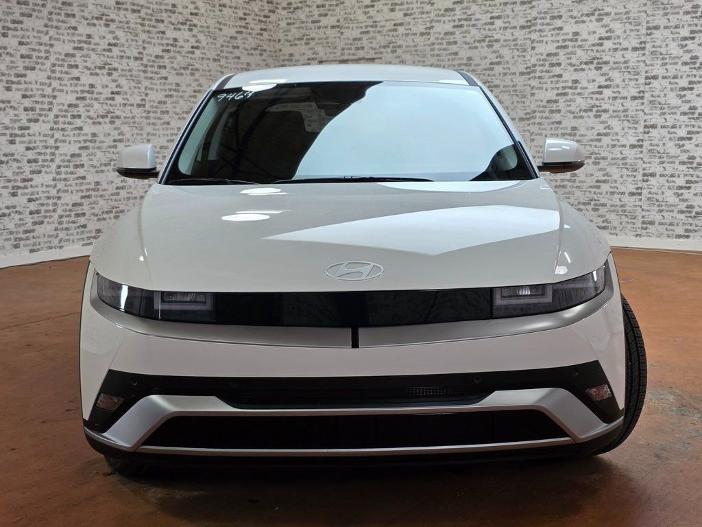 New 2026 Hyundai Ioniq 5 SE image 2