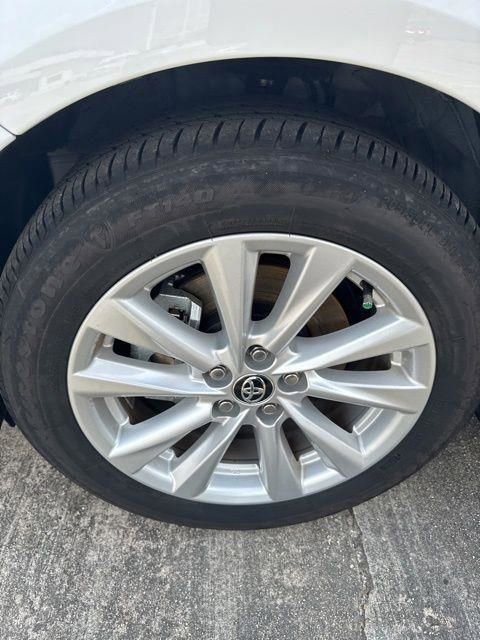 Used 2025 Toyota Corolla LE w/ LE Premium Package image 24