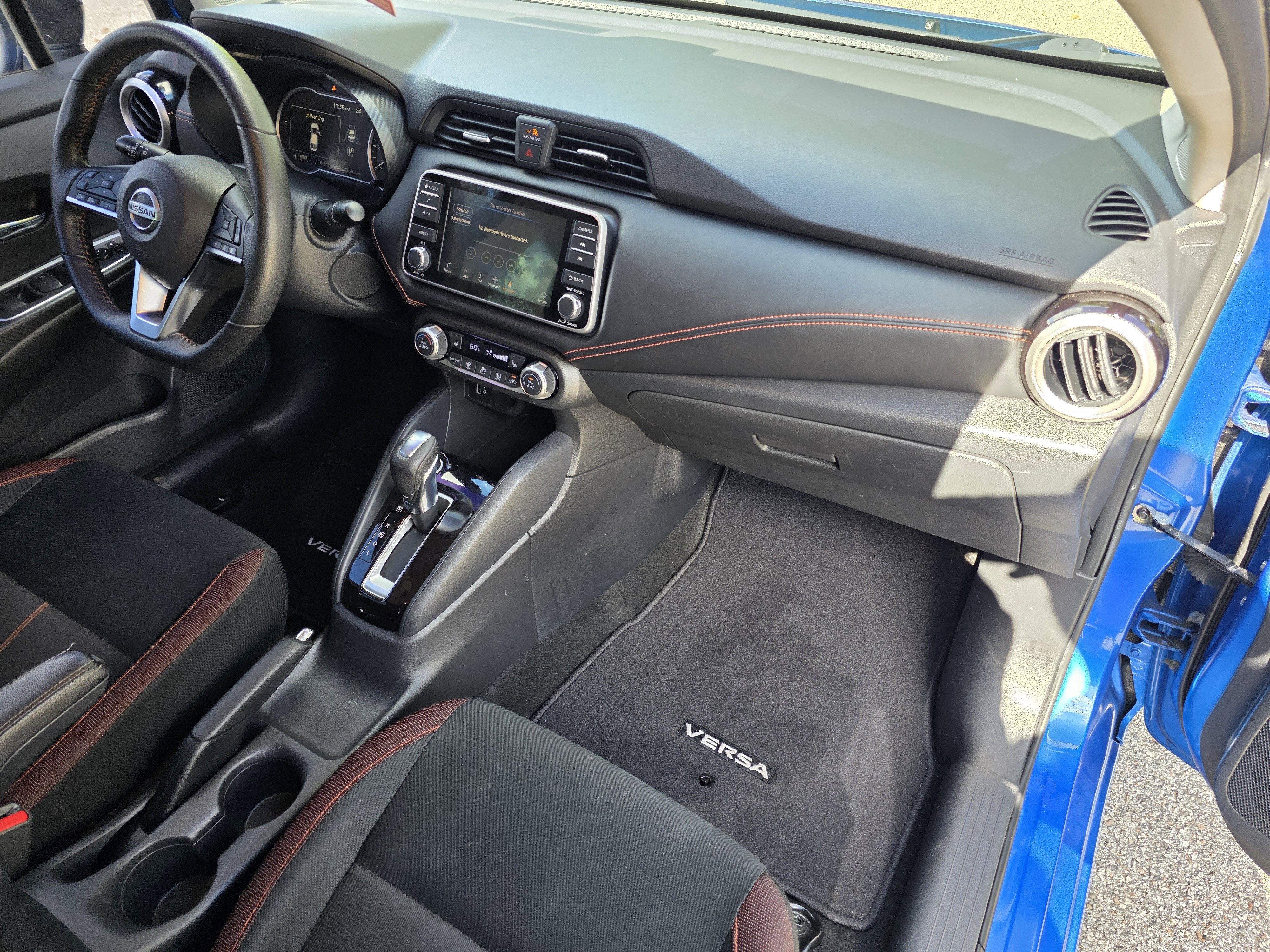 Used 2020 Nissan Versa SR w/ Convenience Package image 10