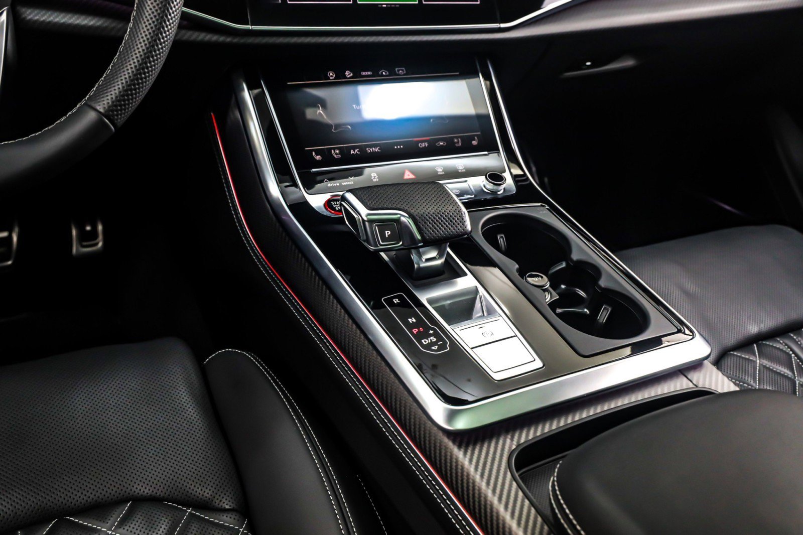 Used 2024 Audi SQ8 Premium Plus w/ Executive Package image 7