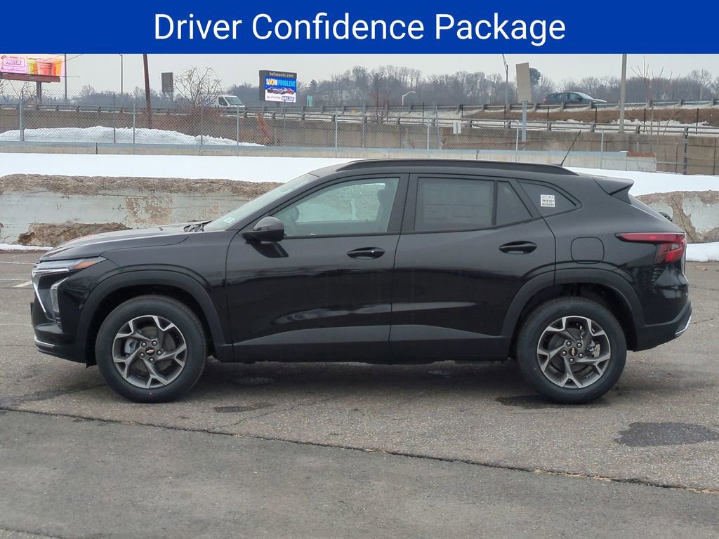 New 2026 Chevrolet Trax LT w/ Driver Confidence Package image 6