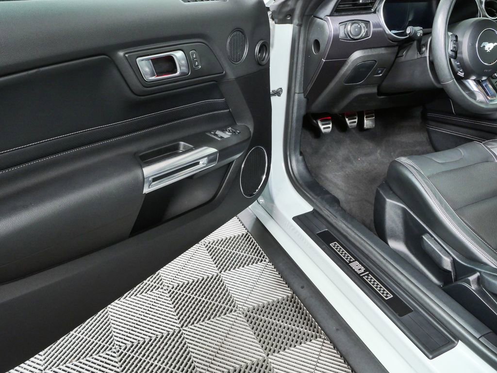 Used 2022 Ford Mustang Mach 1 w/ Mach 1 Handling Package RWD image 7