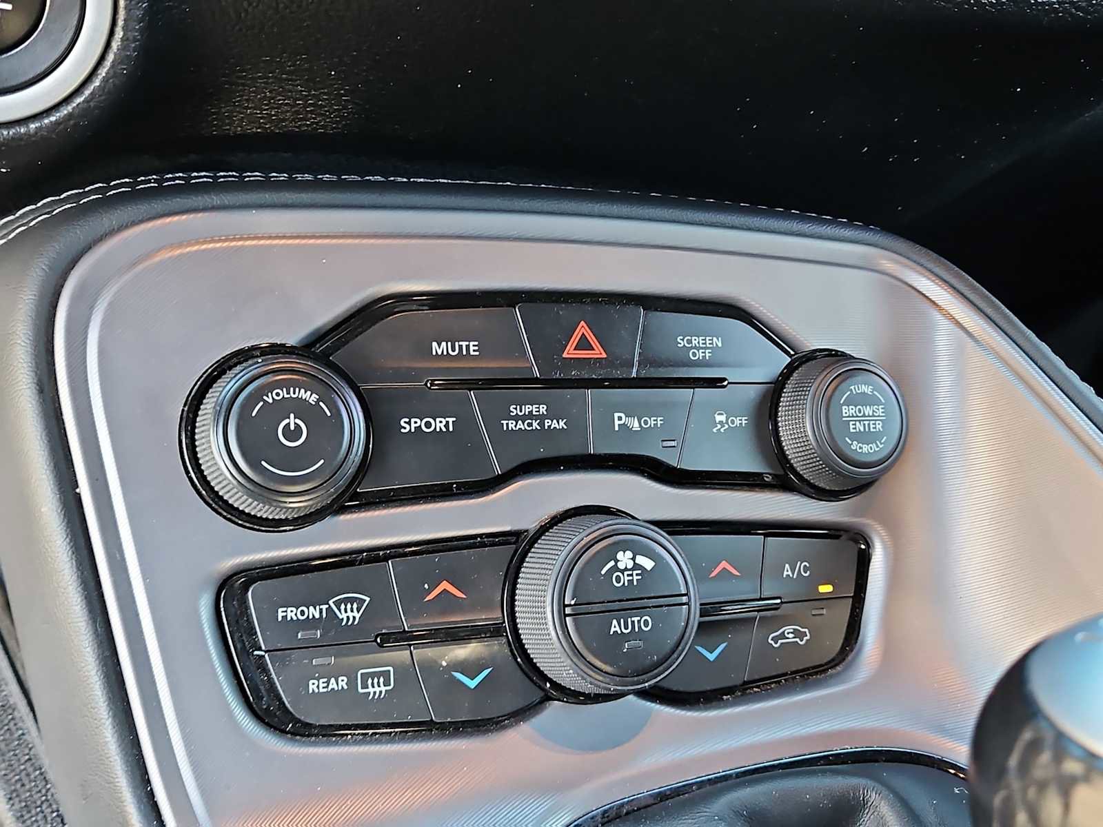 Used 2023 Dodge Challenger R/T w/ Blacktop Package image 21