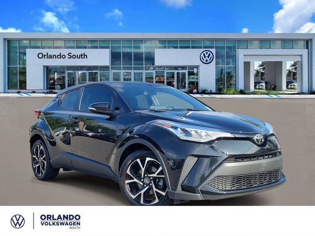 Used 2020 Toyota C-HR XLE FWD image 1