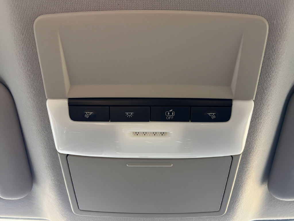 Certified 2020 Nissan Sentra SV w/ Trunk Package FWD image 23