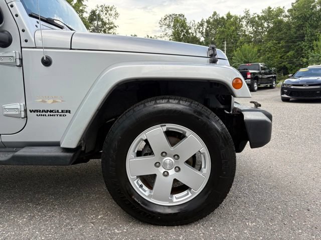 Used 2012 Jeep Wrangler Unlimited Sahara w/ Connectivity Group AWD/4WD image 27